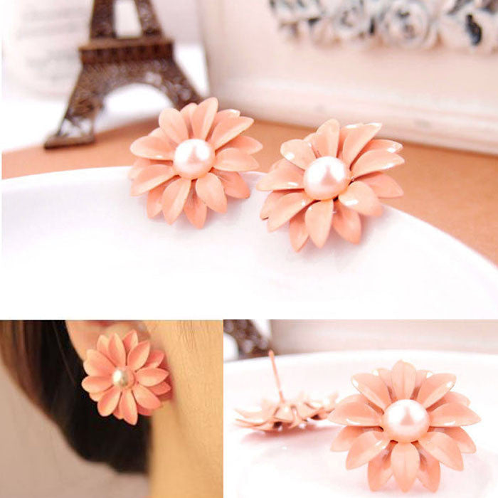 Flower Pearl Stud