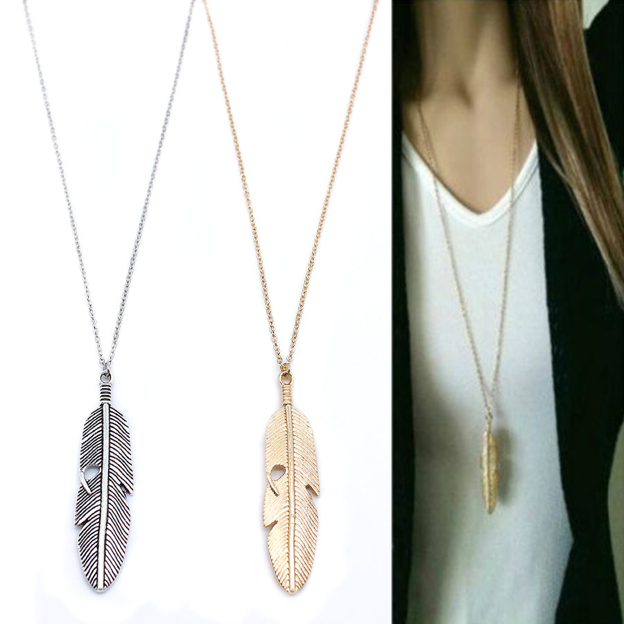 Feather pendant Necklace