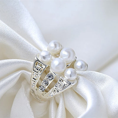 6 Pearl ring